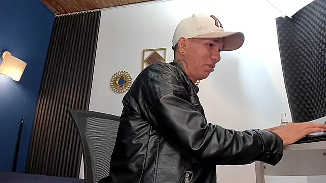 CRAZY-BOY99 online show from 13, 3, 2025