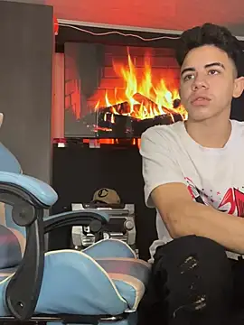 Miguel bigcock online show from 17, 3, 2025