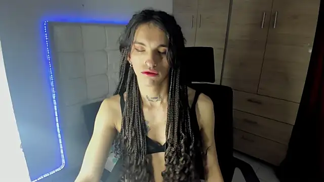 Snapshot of Maite_Wings chatting on 2, 3, 2025 Maite Wings online show from 2, 3, 2025