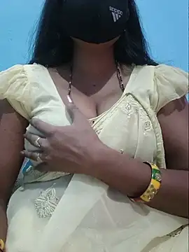 Snapshot of Sexyradha_ chatting on 6, 7, 2026 Sexyradha online show from 6, 7, 2026