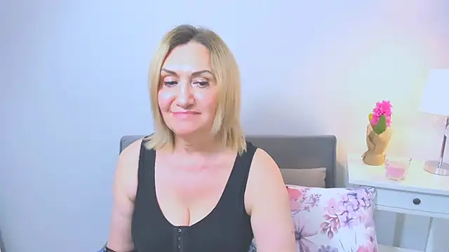 Snapshot of IsabellaSexyMilf chatting on 15, 3, 2025 IsabellaSexyMilf online show from 15, 3, 2025