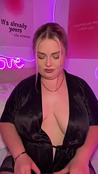 April Vancee online show from 26, 6, 2026