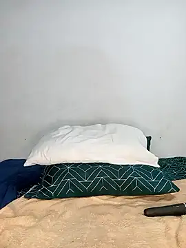 Missvixen81 online show from 17, 1, 2026