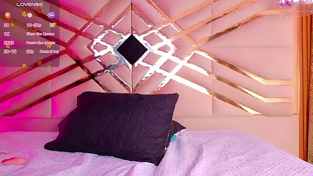 playfulcurvy online show from 12, 10, 2025