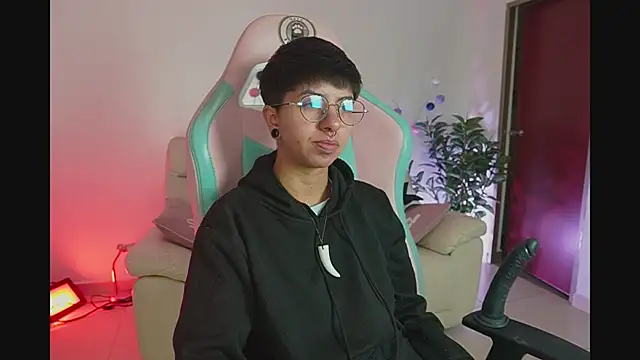 tommy blue online show from 2, 10, 2025