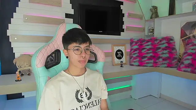 tommy blue online show from 4, 12, 2025