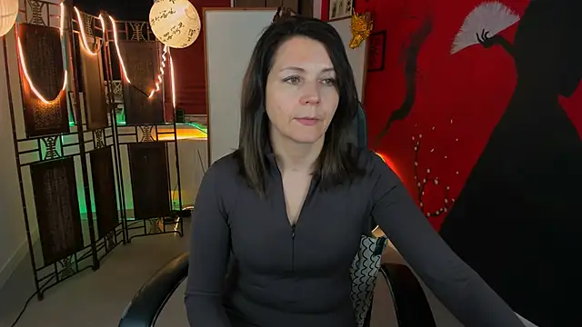 Snapshot of NicoleHitman chatting on 17, 3, 2025 NicoleHitman online show from 17, 3, 2025