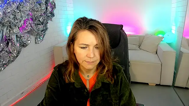 Snapshot of NicoleHitman chatting on 12, 9, 2025 NicoleHitman online show from 12, 9, 2025