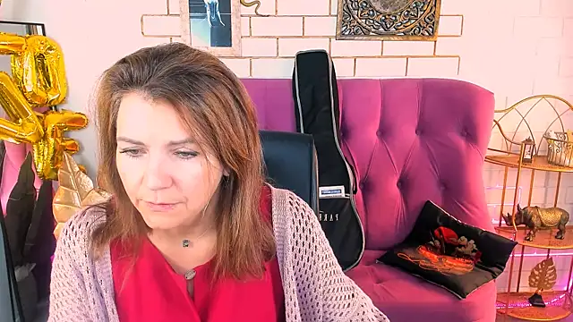 Snapshot of NicoleHitman chatting on 16, 9, 2025 NicoleHitman online show from 16, 9, 2025