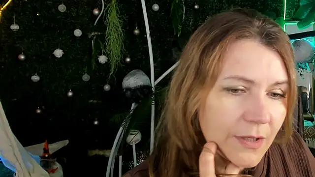 NicoleHitman online show from 9, 4, 2026