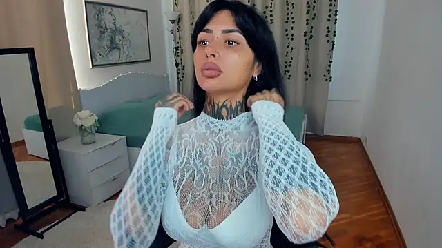 CharimgSabrina online show from 15, 9, 2025