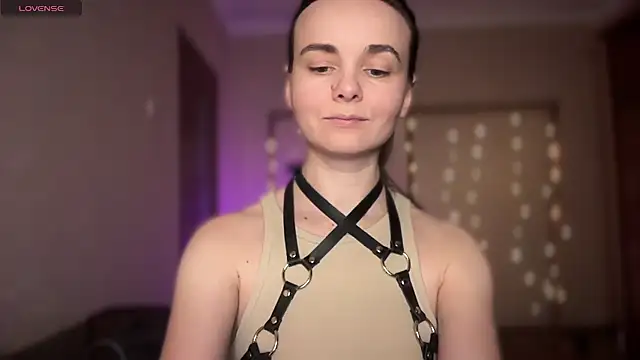 Snapshot of lanaloulou chatting on 16, 10, 2025 lanaloulou online show from 16, 10, 2025