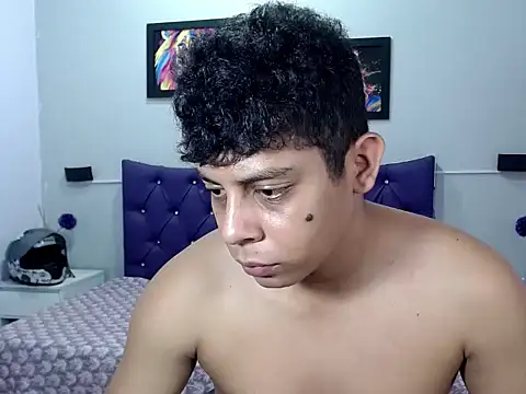 Snapshot of Alejandroo_22 chatting on 26, 9, 2025 Alejandroo 22 online show from 26, 9, 2025