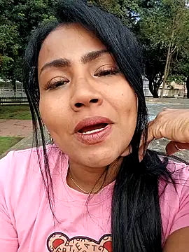 Ariana Rodriguez online show from 12, 10, 2025