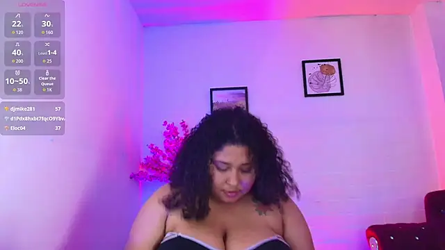 Snapshot of Ayliinn_ chatting on 3, 7, 2026 Ayliinn online show from 3, 7, 2026