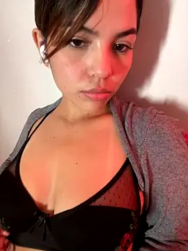 Snapshot of MiaTylorr chatting on 5, 11, 2025 MiaTylorr online show from 5, 11, 2025