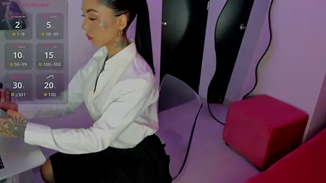 Snapshot of Dani_Valen chatting on 18, 3, 2025 Dani Valen online show from 18, 3, 2025