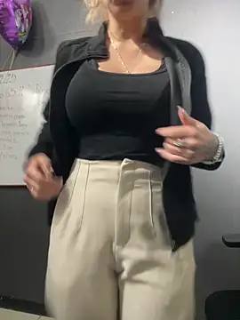 Isabella Varella online show from 7, 1, 2026