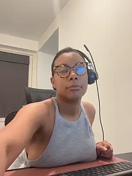 Melia Rayne online show from 17, 4, 2026