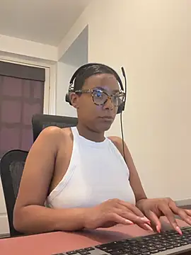 Melia Rayne online show from 26, 5, 2026
