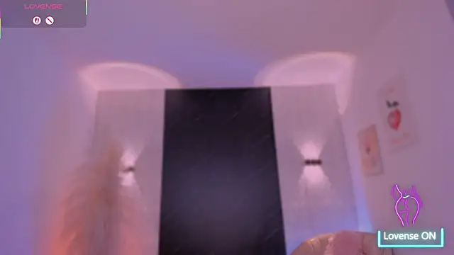 Snapshot of IvyJonesX chatting on 9, 7, 2026 IvyJonesX online show from 9, 7, 2026