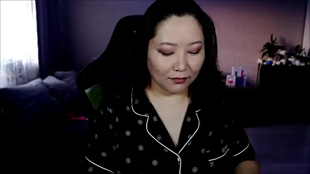 LisaAsianFlower online show from 17, 3, 2025