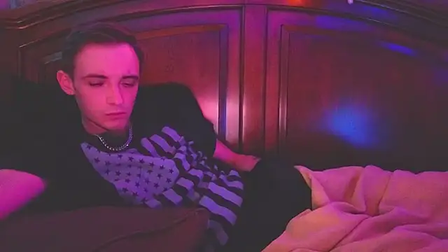 Ilovepussy1911 online show from 10, 4, 2026