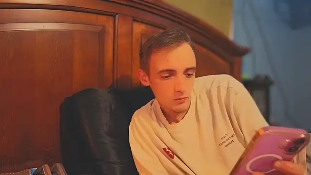 Ilovepussy1911 online show from 28, 4, 2026