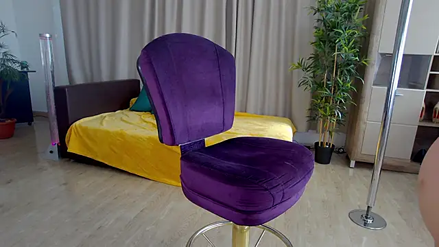 Perfect Moans online show from 6, 3, 2025