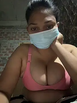 divya arora22 online show from 7, 3, 2025
