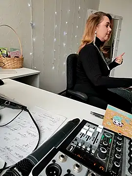 Snapshot of Juicy_PeachLux chatting on 15, 3, 2025 Juicy PeachLux online show from 15, 3, 2025