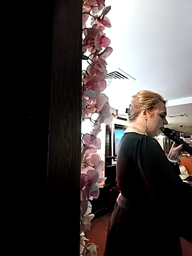 Snapshot of Juicy_PeachLux chatting on 22, 3, 2025 Juicy PeachLux online show from 22, 3, 2025