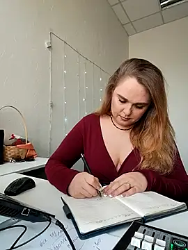 Snapshot of Juicy_PeachLux chatting on 14, 9, 2025 Juicy PeachLux online show from 14, 9, 2025