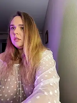 Snapshot of Juicy_PeachLux chatting on 22, 9, 2025 Juicy PeachLux online show from 22, 9, 2025