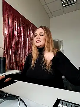 Snapshot of Juicy_PeachLux chatting on 2, 11, 2025 Juicy PeachLux online show from 2, 11, 2025