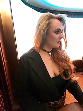 Snapshot of Juicy_PeachLux chatting on 21, 11, 2025 Juicy PeachLux online show from 21, 11, 2025