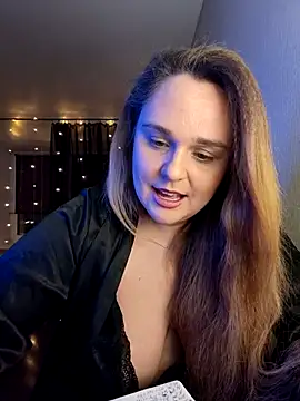 Snapshot of Juicy_PeachLux chatting on 5, 1, 2026 Juicy PeachLux online show from 5, 1, 2026