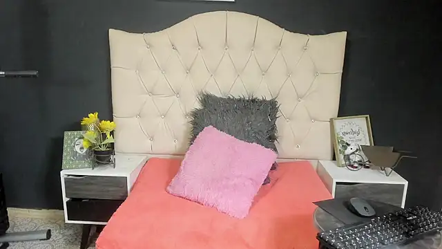 Alexa Bravva online show from 15, 3, 2025