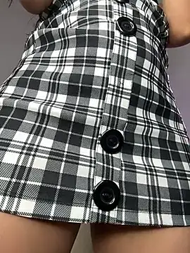  Emily Thompson  online show from 21, 10, 2025