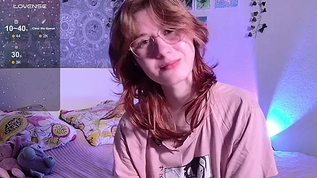 Snapshot of Cute_Cate404 chatting on 9, 10, 2025 Cute Cate404 online show from 9, 10, 2025