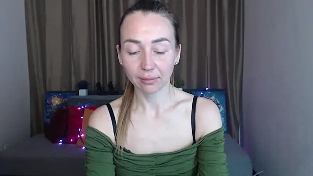 Snapshot of Kiss_julli88I chatting on 8, 3, 2025 Kiss julli88I online show from 8, 3, 2025