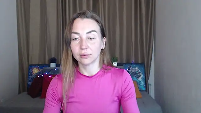 Snapshot of Kiss_julli88I chatting on 11, 3, 2025 Kiss julli88I online show from 11, 3, 2025