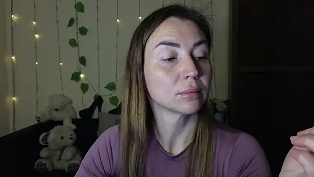 Snapshot of Kiss_julli88I chatting on 13, 3, 2025 Kiss julli88I online show from 13, 3, 2025