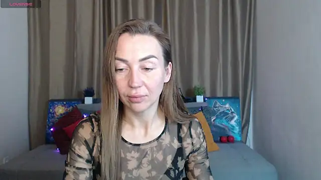 Snapshot of Kiss_julli88I chatting on 21, 3, 2025 Kiss julli88I online show from 21, 3, 2025