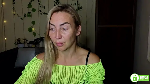 Snapshot of Kiss_julli88I chatting on 14, 9, 2025 Kiss julli88I online show from 14, 9, 2025