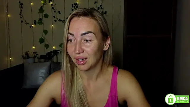 Snapshot of Kiss_julli88I chatting on 15, 9, 2025 Kiss julli88I online show from 15, 9, 2025