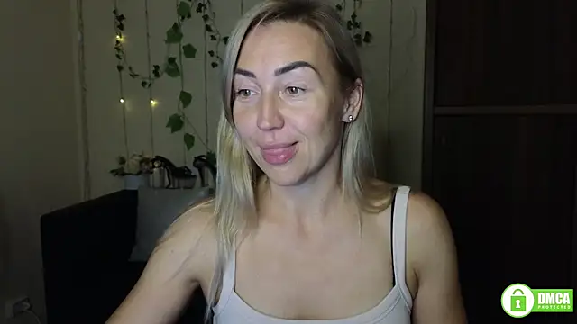 Snapshot of Kiss_julli88I chatting on 18, 9, 2025 Kiss julli88I online show from 18, 9, 2025