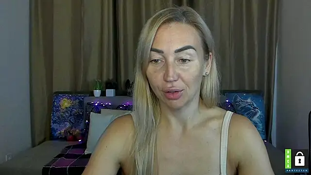 Snapshot of Kiss_julli88I chatting on 8, 10, 2025 Kiss julli88I online show from 8, 10, 2025