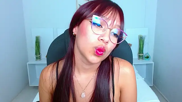 Snapshot of sharon_rosse__ chatting on 18, 3, 2025 sharon rosse online show from 18, 3, 2025