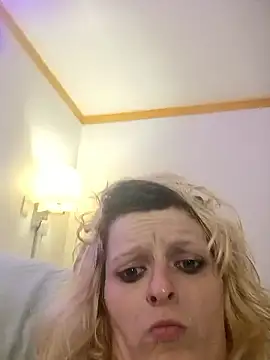 KITTYBOOBOOFUXX online show from 31, 10, 2025